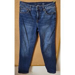 Falls Creek Women’s Blue Jeans Size 10 Straight Leg Classic Medium Wash Denim